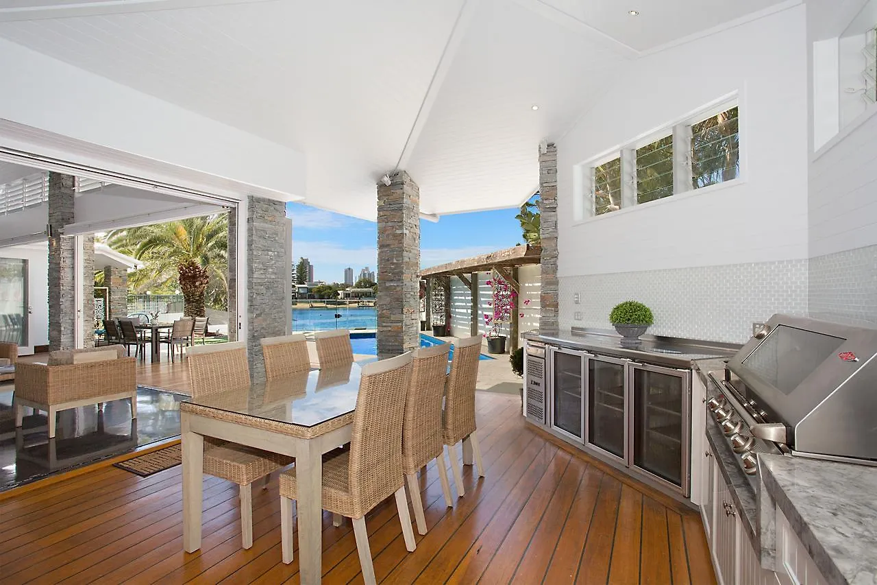 Casa de Férias Coastal Elegance Vila Gold Coast